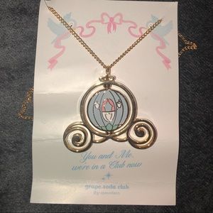 Cinderella/Pumpkin Carriage Spinning Necklace